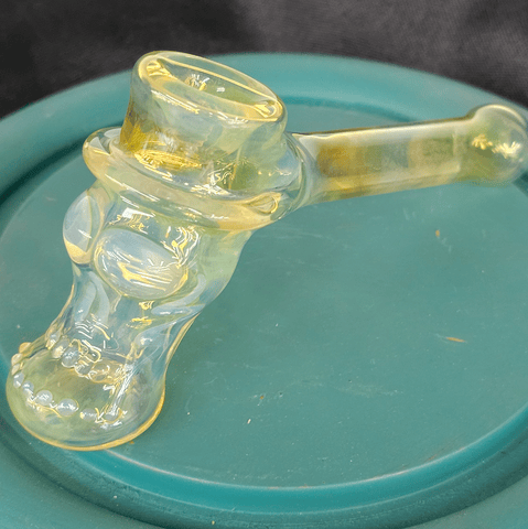 Benfinity Glass | Top Hat Skull Pipe | Yellow/Blue Fume