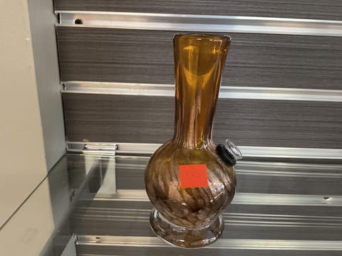 Short Shiny Brown Bong