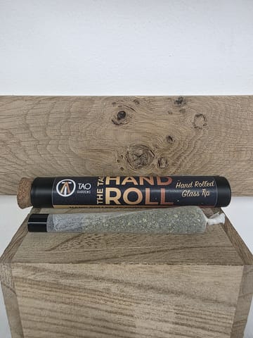 Tao Gardens | The Tao Hand Roll | Deadhead OG | 2g