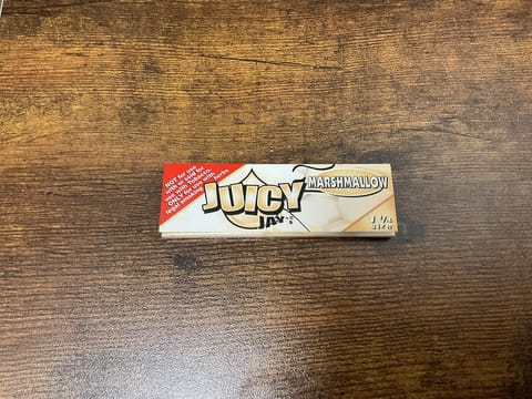 Juicy Jays 1 1/4 Marshmallow Papers