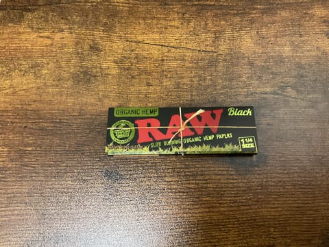 Raw Black Organic Hemp 1 1/4 Papers
