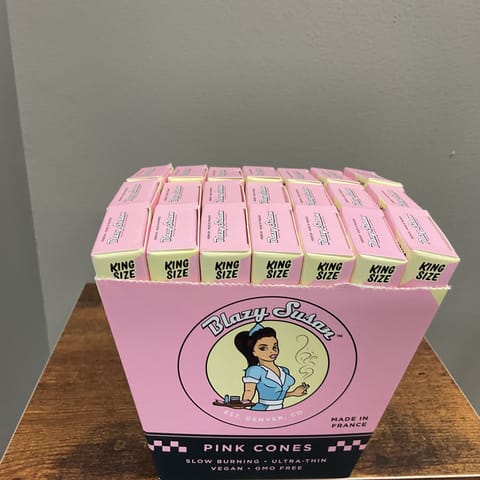 Blazy Susan King Size Pink Cones 3 Pack