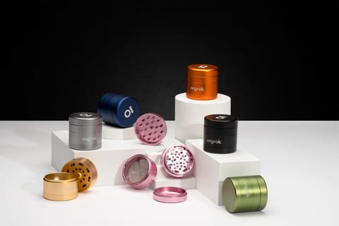 ONGROK 4 piece EZ Grinder 2.5 Inch