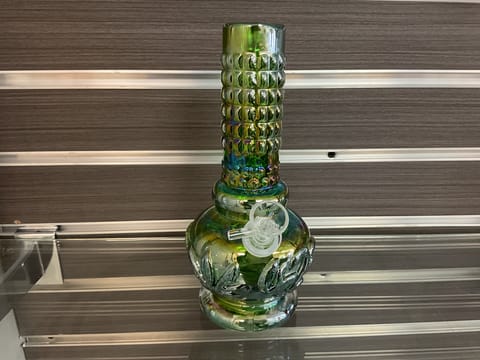 Green 420 Knurling Bong