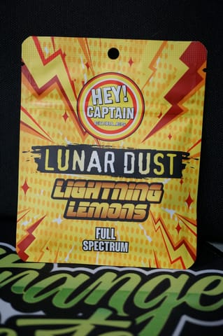 Lunar Dust - Lightning Lemons 200mg PK