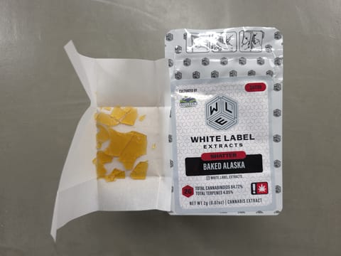 White Label Extracts | 2g | Baked Alaska Shatter