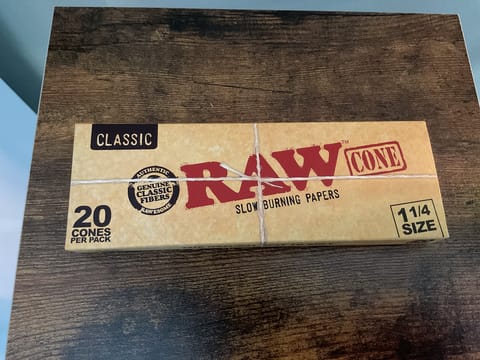 Raw Classic 1 1/4 Cone 20 Pack