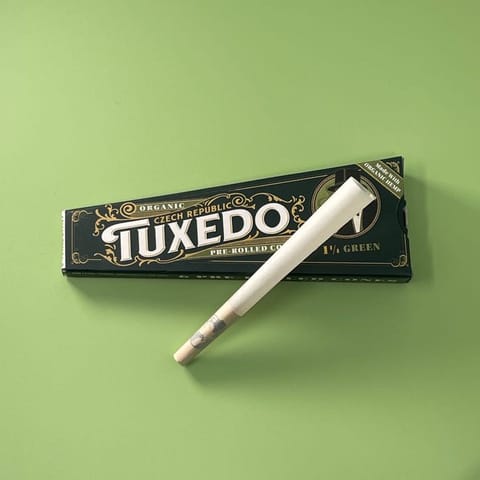 Tuxedo 1 1/4" Green Cones (6pk)