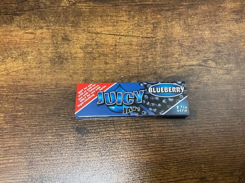 Juicy Jays 1 1/4 Blueberry Papers