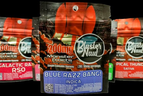 GUMMY - BLUE RAZZ BANG! - 200MG BLASTERNAUT - MONSTER X