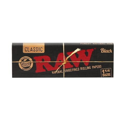 RAW Classic Black 1 1/4" Rolling Papers