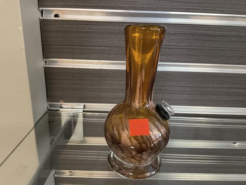 Short Shiny Brown Bong