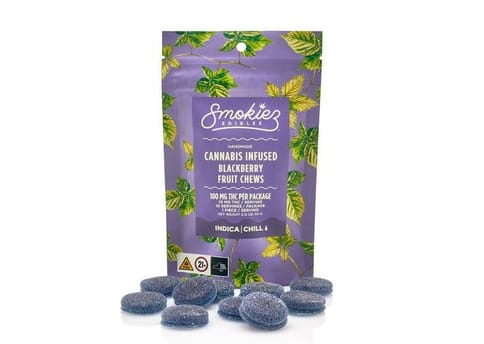 Sweet Blackberry Indica Fruit Chews by Smokiez | Golden Rookie