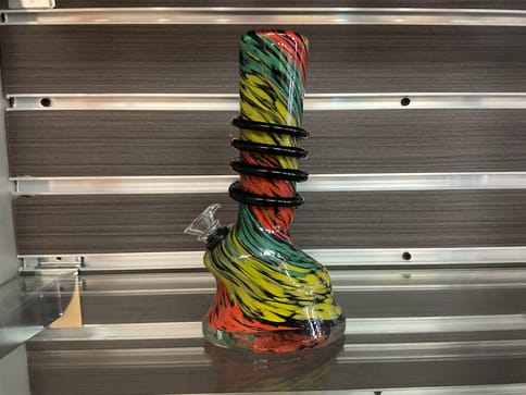 Jamaican Horseshoe Bong