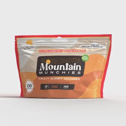 Mountain Munchies (Strawberry Pineapple)