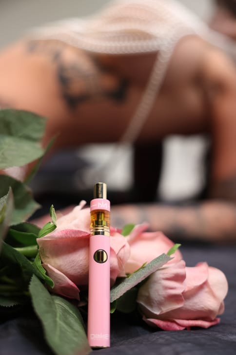 All In One Vape | Signature Line | Pink Rosé | Hybrid | 2g