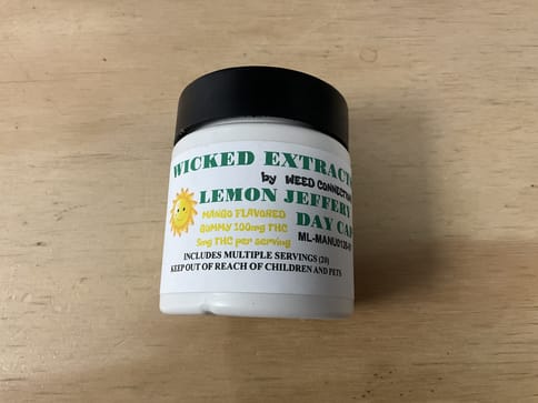Day Cap Mango gummies