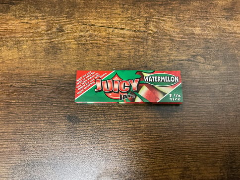 Juicy Jays 1 1/4 Watermelon Papers