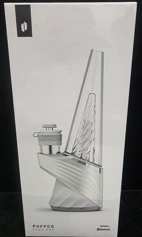 Puffco Peak Pro W/ 3D XL Chamber E-RIG (Not Eligible With Loyalty Credits/Punch Cards/Discounts)(White)
