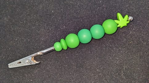 Grippy Clip (Silicone) b