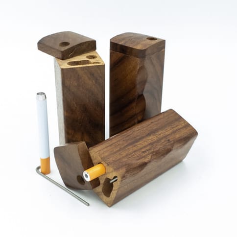 4" Knuckled Dugout W/ Tool and One Hitter