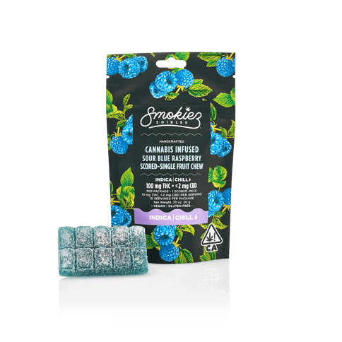 Sweet Blue Raspberry Indica Scored Single-Piece Fruit Chew by Smokiez | Golden Rookie