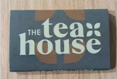 Tea House - Rolling Papers with Filters 1-1/4"