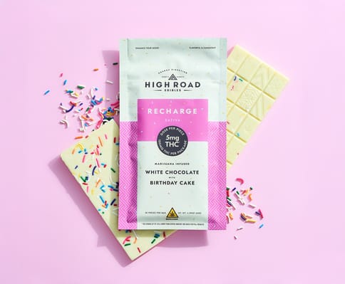 High Road - Recharge Chocolate - Birthday Cake White Choc Bar